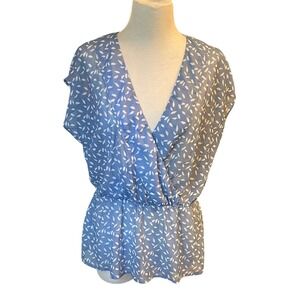 Hayden Los Angeles Women's Size L Blue White‎ Leaf Print Wrap Peplum Blouse Top